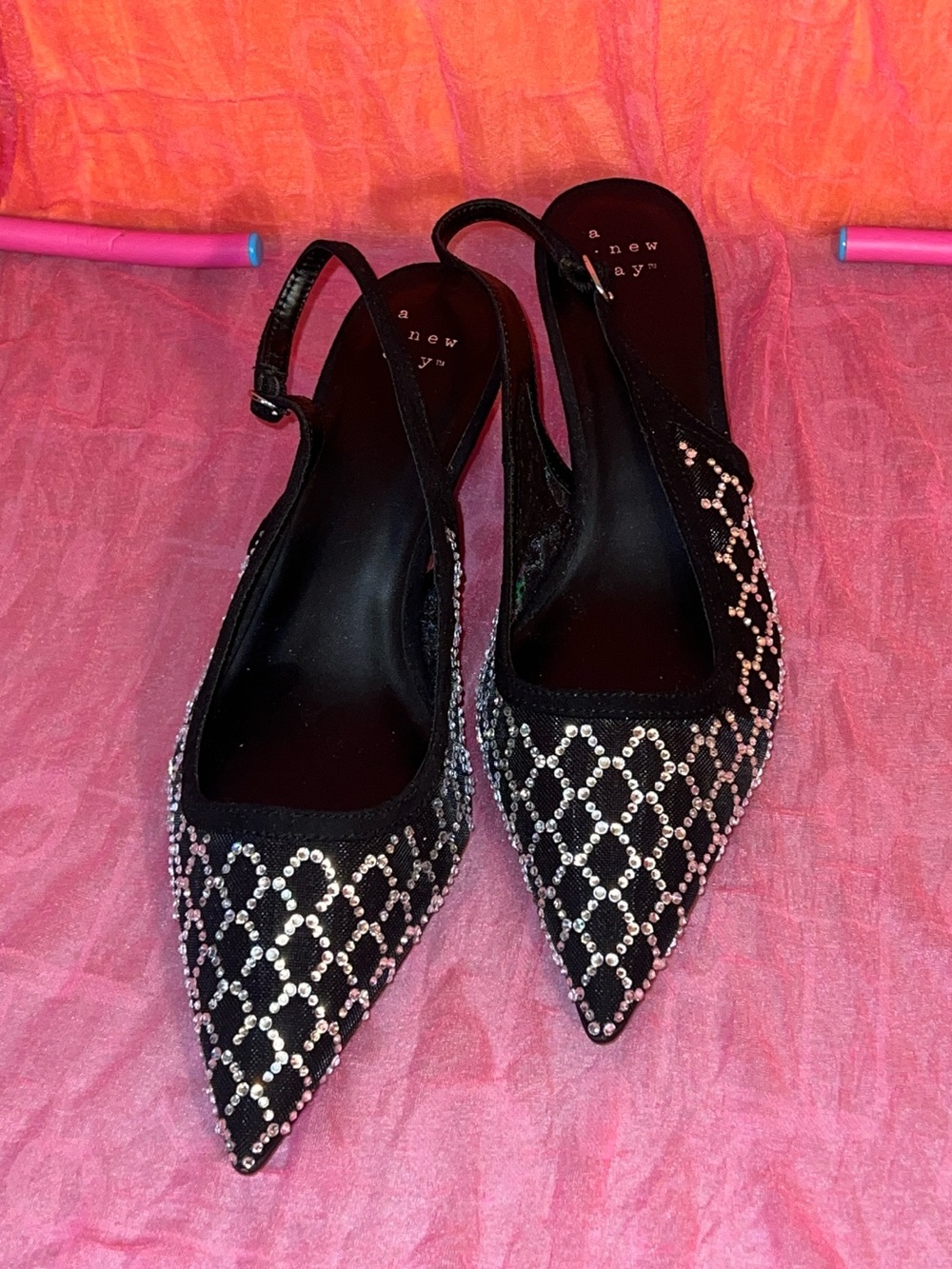 A New Day Gigi Embellished Slingback Kitten Heels size 8.5 black and silver NWOT